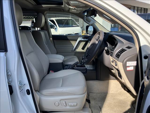 トヨタ ランドクルーザープラドの画像10