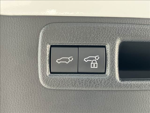 トヨタ ハリアーハイブリッドの画像9