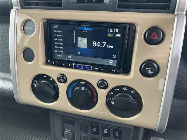 FJクルーザーカラ-パッケージ 内装他