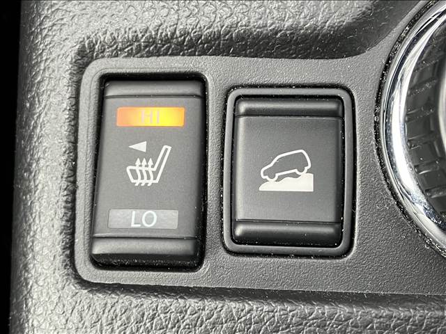 エクストレイル20X HYBRID エマージェンシーブレーキ パッケージ 内装他