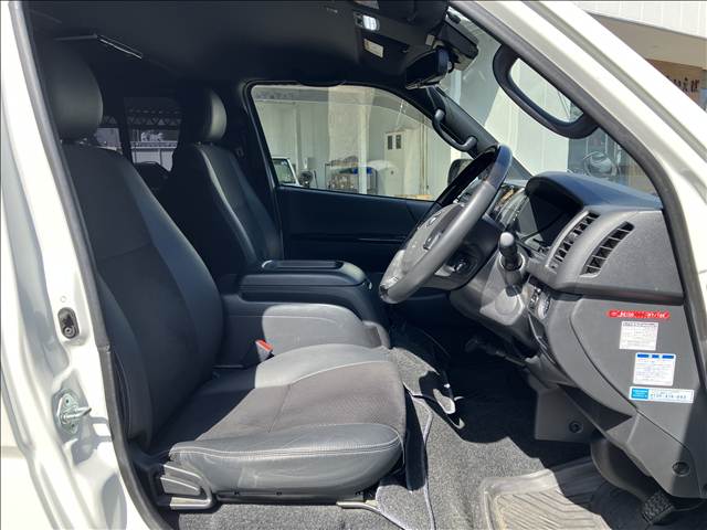 トヨタ&nbsp;ハイエースバンロングボディの画像10