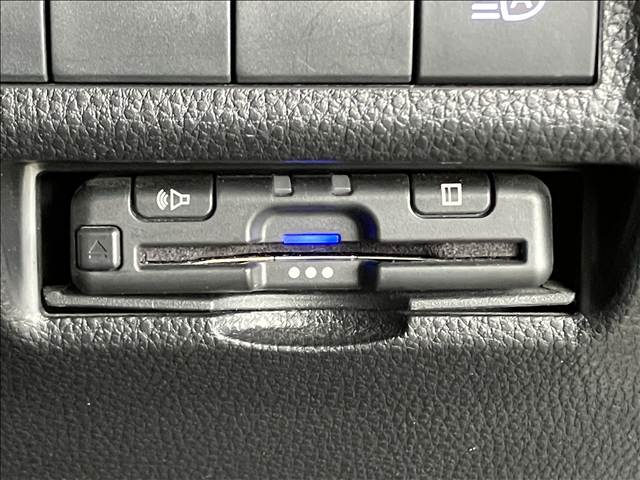 RAV4アドベンチャー オフロードパッケージ 禁煙 特別仕様 ケンウッド9型ナビ バックカメラ ETC BSM 追従クルーズコントロール ルーフレール トヨタセーフティセンス 前後ドラレコ パワーシート 純正18インチアルミ LEDヘッドライト 内装他