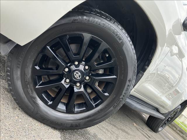 トヨタ ランドクルーザープラドの画像19