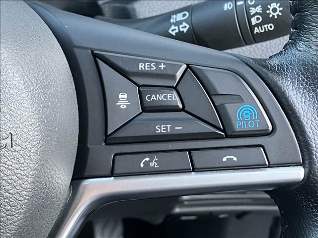 エクストレイル20Xi レザーエディション 禁煙 4WD 純正9型ナビ 全周囲カメラ プロパイロット タンレザーシート デジタルインナーミラー パワーシート ルーフレール 純正18インチアルミ エマージェンシーブレーキ フロントフォグ ETC 内装他