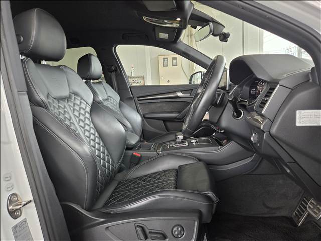 アウディ SQ5の画像11