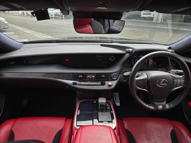 レクサスLSLS500h “F SPORT” 内装他