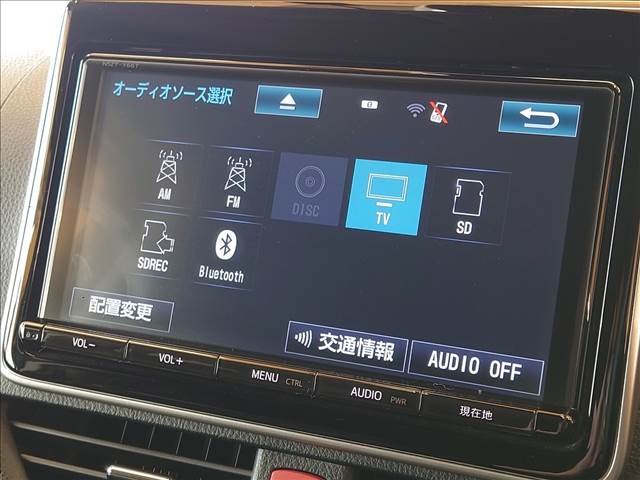 ヴォクシーハイブリッドHYBRID ZS“煌II” 内装他