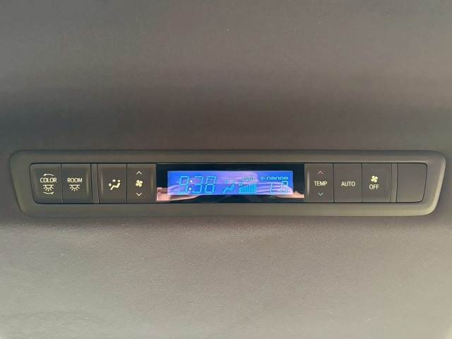 トヨタ ヴェルファイアの画像7