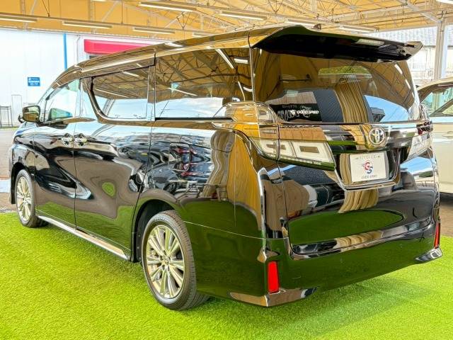 トヨタ ヴェルファイアの画像14