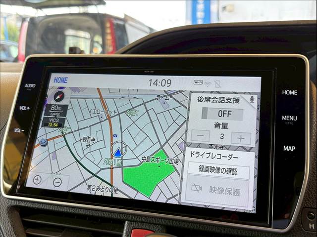 トヨタ ヴォクシーの画像3