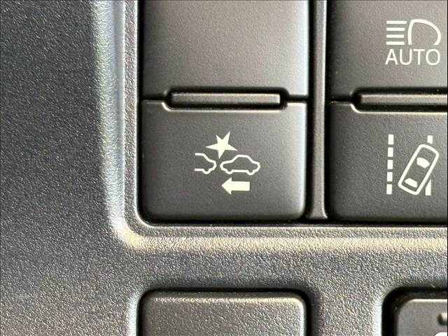 トヨタ ヴォクシーの画像6