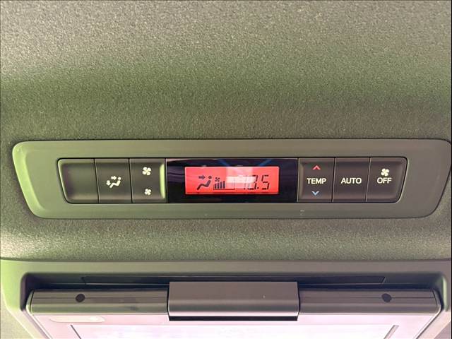 トヨタ ヴォクシーの画像9