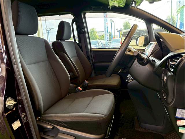 トヨタ ヴォクシーの画像10