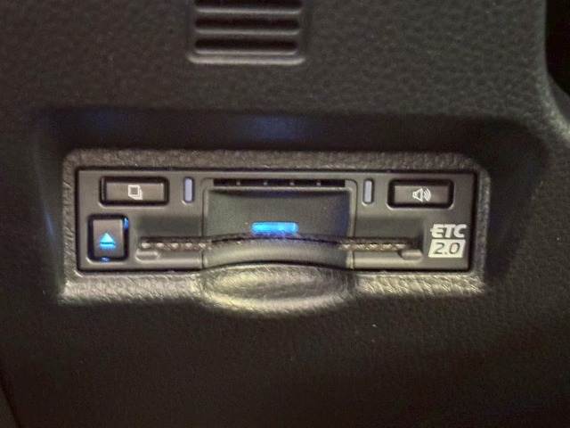 トヨタ ノアハイブリッドの画像9