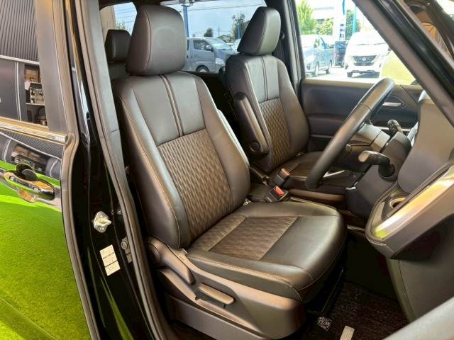 トヨタ ノアハイブリッドの画像11