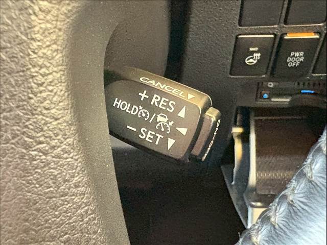 トヨタ ヴェルファイアの画像5