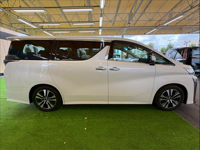 トヨタ ヴェルファイアの画像16