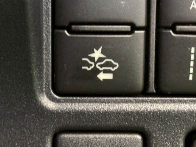 ノアハイブリッドSi“W×B” 内装他