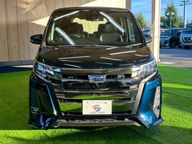 トヨタ ノアハイブリッドの画像13