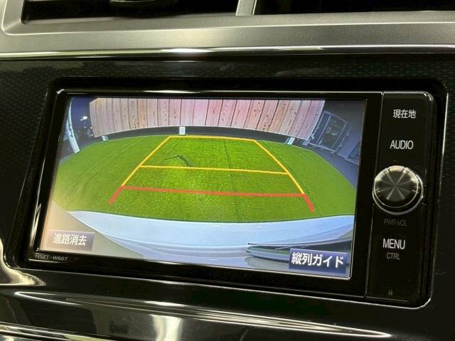 トヨタ プリウスαの画像4