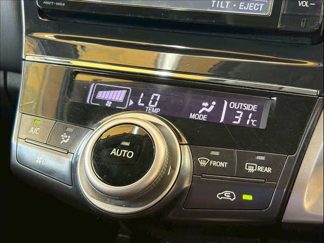 トヨタ プリウスαの画像8