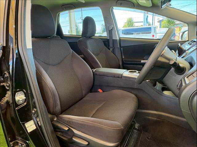 トヨタ プリウスαの画像9