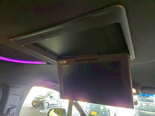 アルファードS“TYPE GOLDIII” 内装他