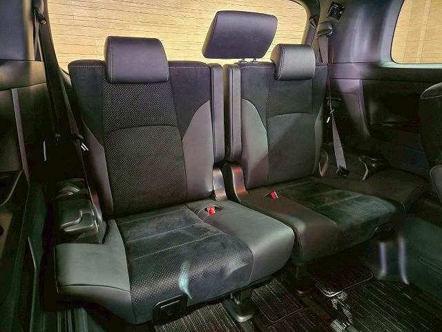 トヨタ アルファードの画像10