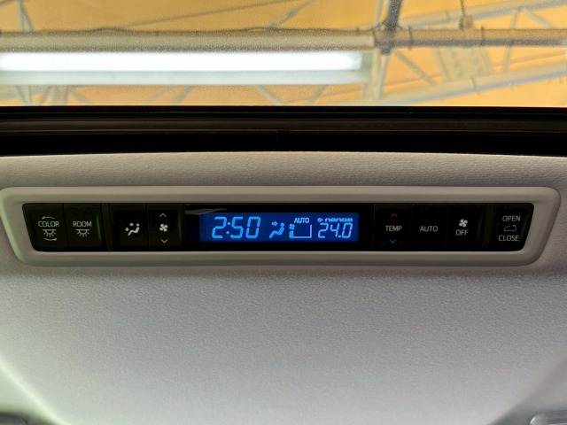 トヨタ アルファードの画像11