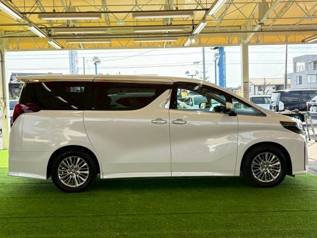 トヨタ アルファードの画像15