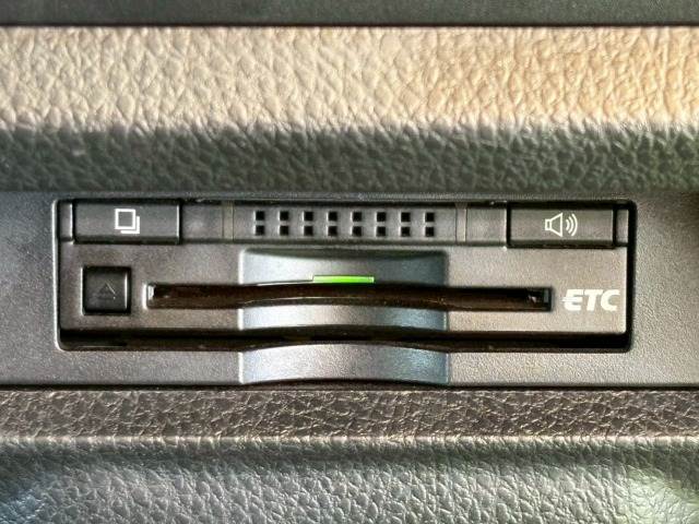 トヨタ ノアハイブリッドの画像8