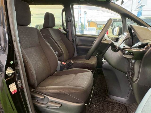 トヨタ ノアハイブリッドの画像10