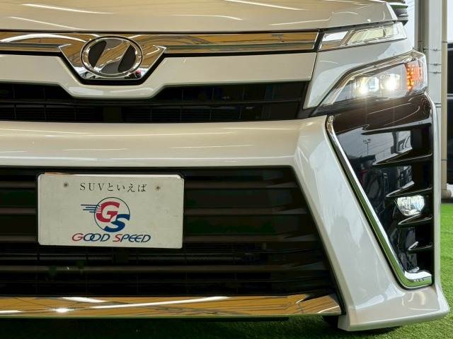 トヨタ ヴォクシーの画像19