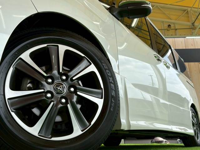 トヨタ ヴォクシーの画像20