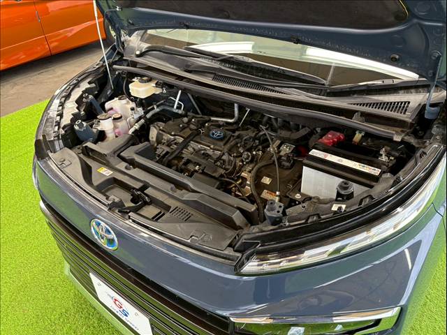 トヨタ ヴォクシーハイブリッドの画像18