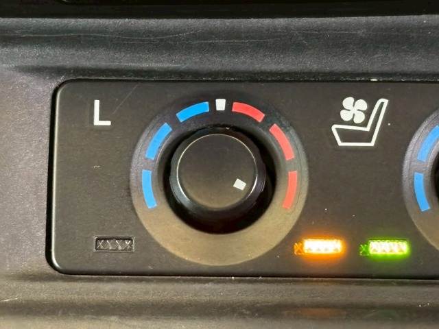 トヨタ ヴェルファイアハイブリッドの画像6