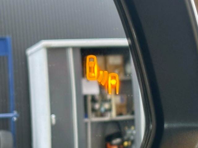 トヨタ ヴェルファイアハイブリッドの画像10