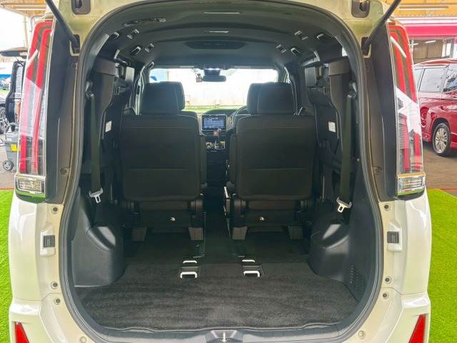 トヨタ ノアの画像12