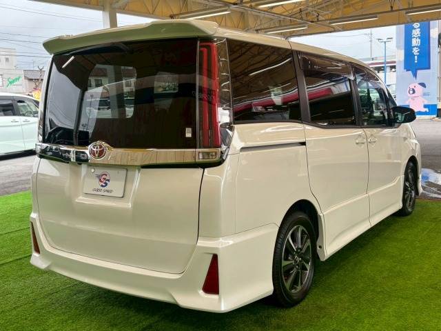 トヨタ ノアの画像16