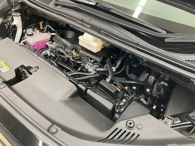 トヨタ ヴェルファイアハイブリッドの画像18