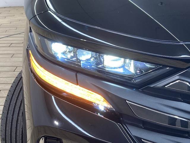 トヨタ ヴェルファイアハイブリッドの画像20