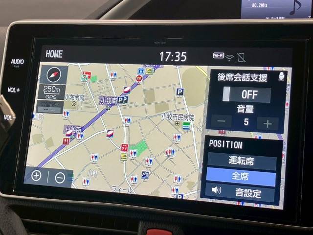 トヨタ ヴォクシーの画像3