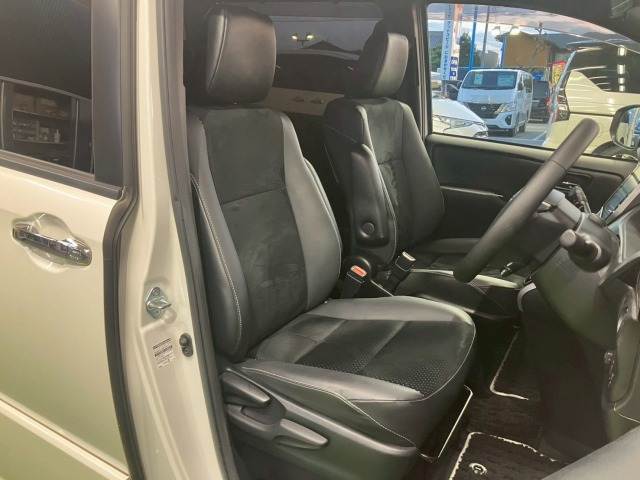 トヨタ ヴォクシーの画像9