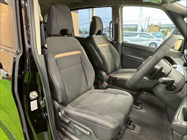 セレナハイウェイスターV 内装他