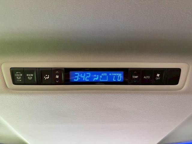 トヨタ アルファードの画像9