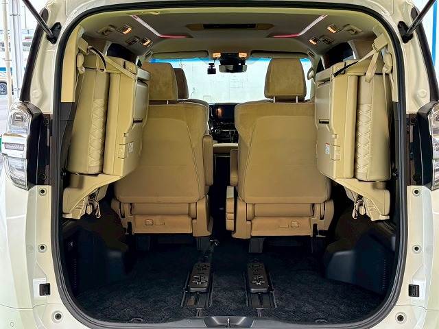 トヨタ&nbsp;ヴェルファイアハイブリッドの画像12