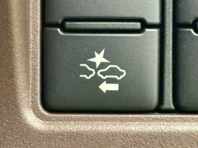 エスクァイアハイブリッドGi “Premium Package” 内装他