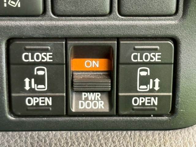 ヴォクシーZS 内装他