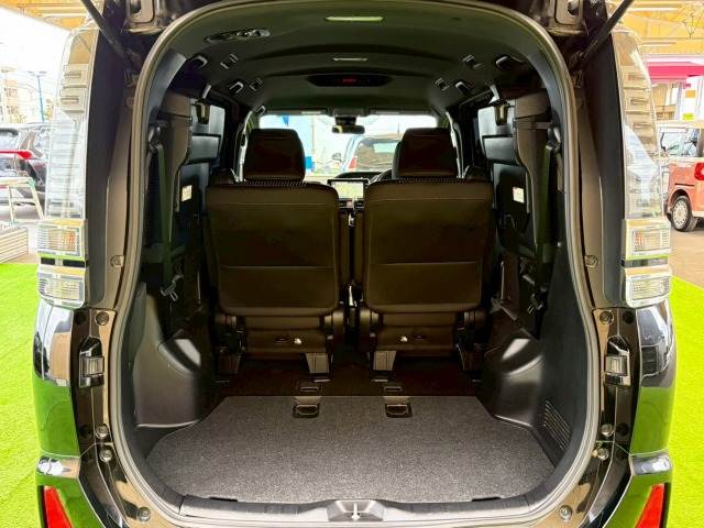 トヨタ ヴォクシーの画像12