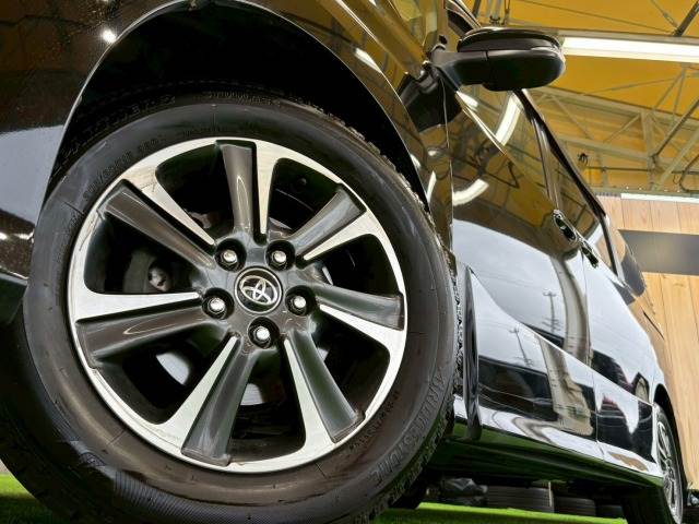 トヨタ ヴォクシーの画像20